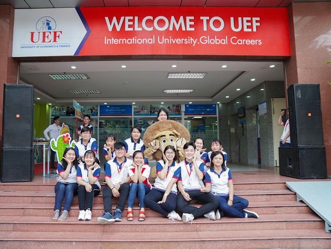 Đại học Kinh tế - tài chính TP HCM là Top 7 Trường đại học dân lập tốt nhất TP Hồ Chí Minh