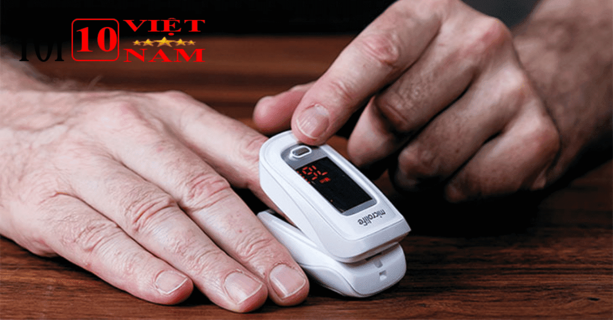 Máy đo huyết áp ngón tay